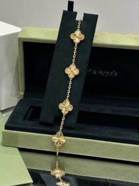 Van Cleef & Arpels bracelet